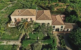 Antico Borgo Etneo Country Hotel